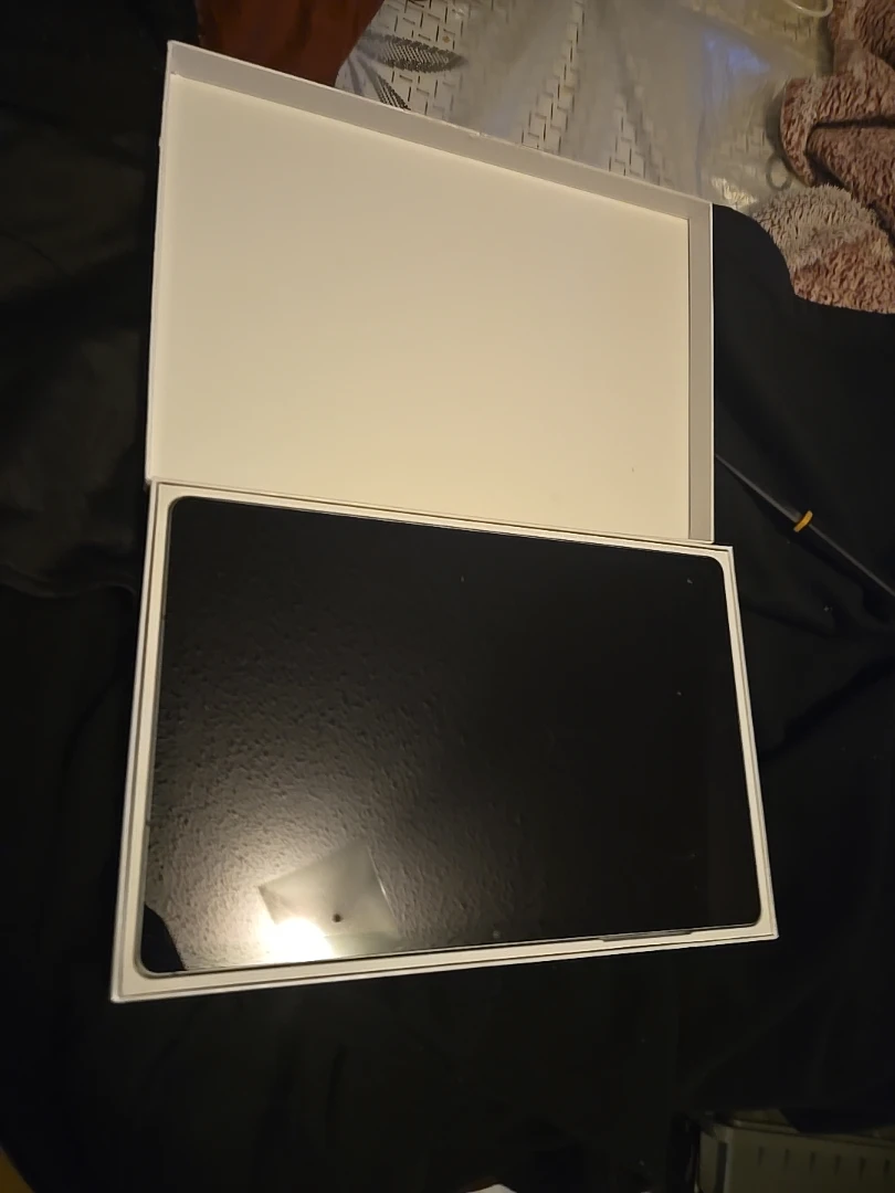 Samsung Galaxy Tab S9 FE+ Tablet with S Pen - photo 4