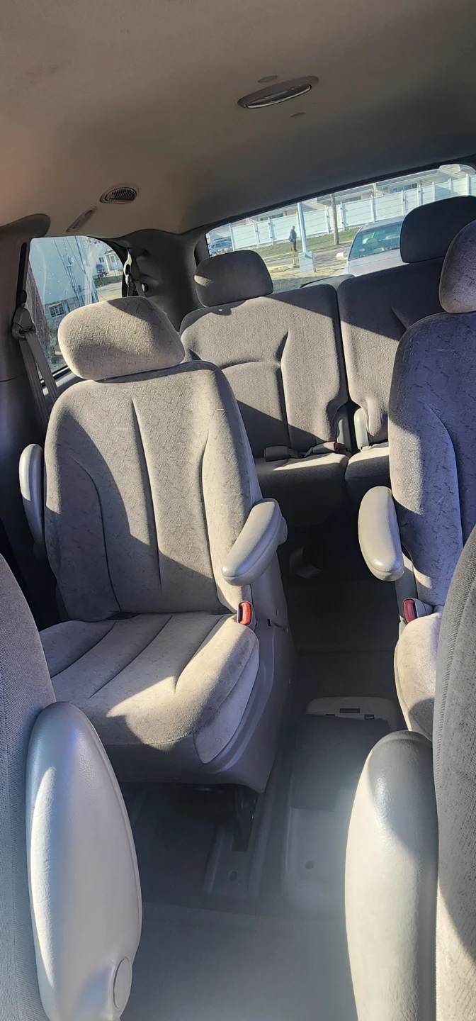 Dodge Grand Caravan Minivan 2001 - photo 4
