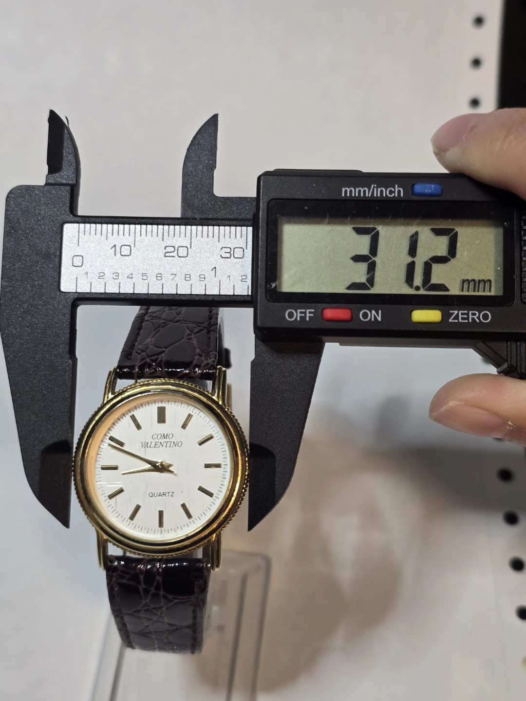 31mm Como Valentino Quartz Watch NEW BATTERY - photo 4