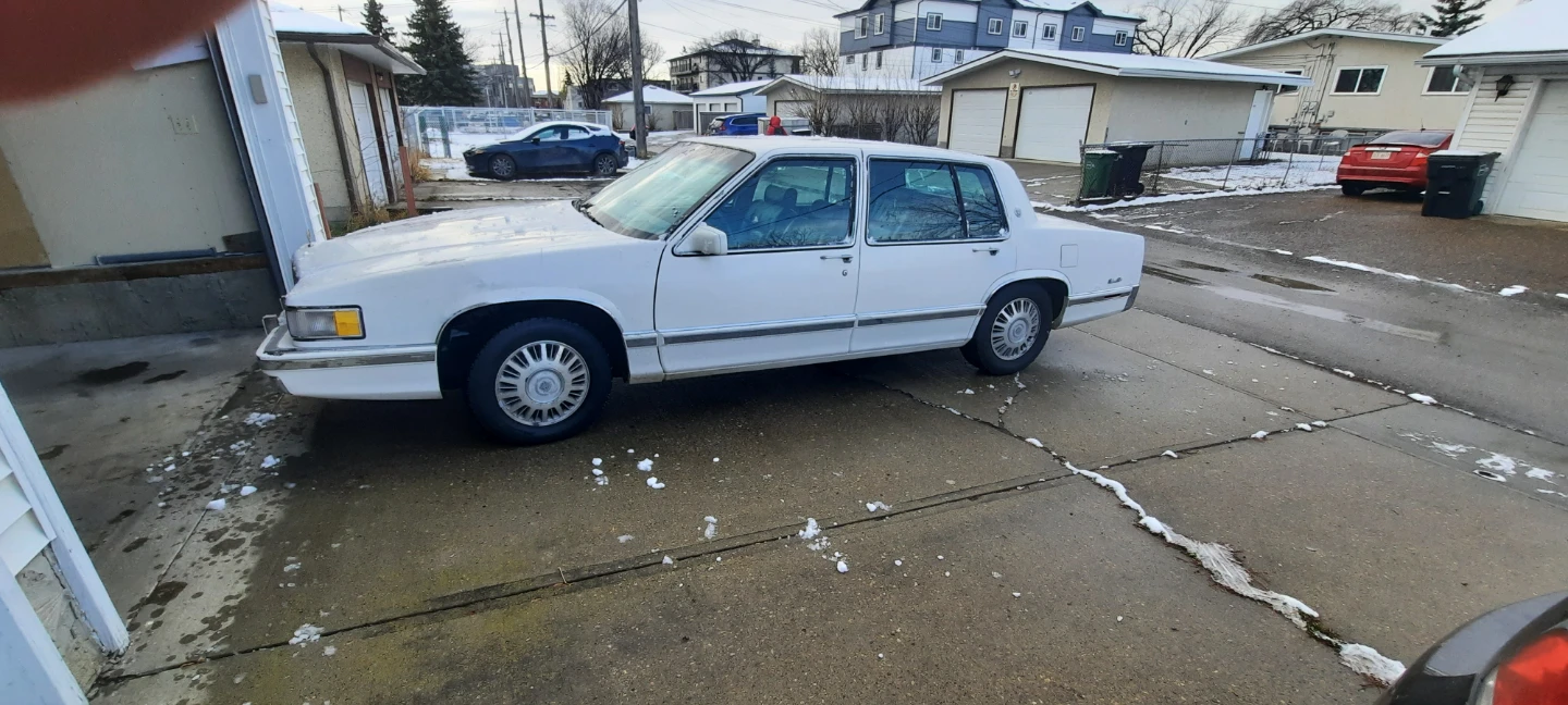 93 Cadillac Sedan Deville - photo 5