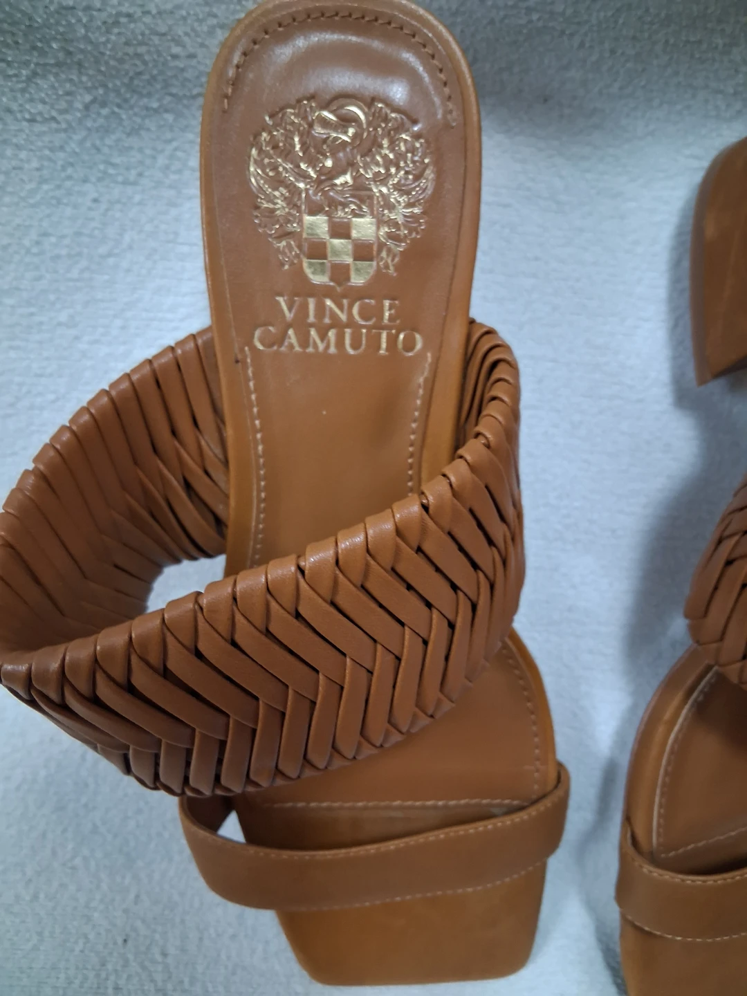 Vince Camuto Woven Slide Sandals. Size 36 / 5  1/2 - photo 2