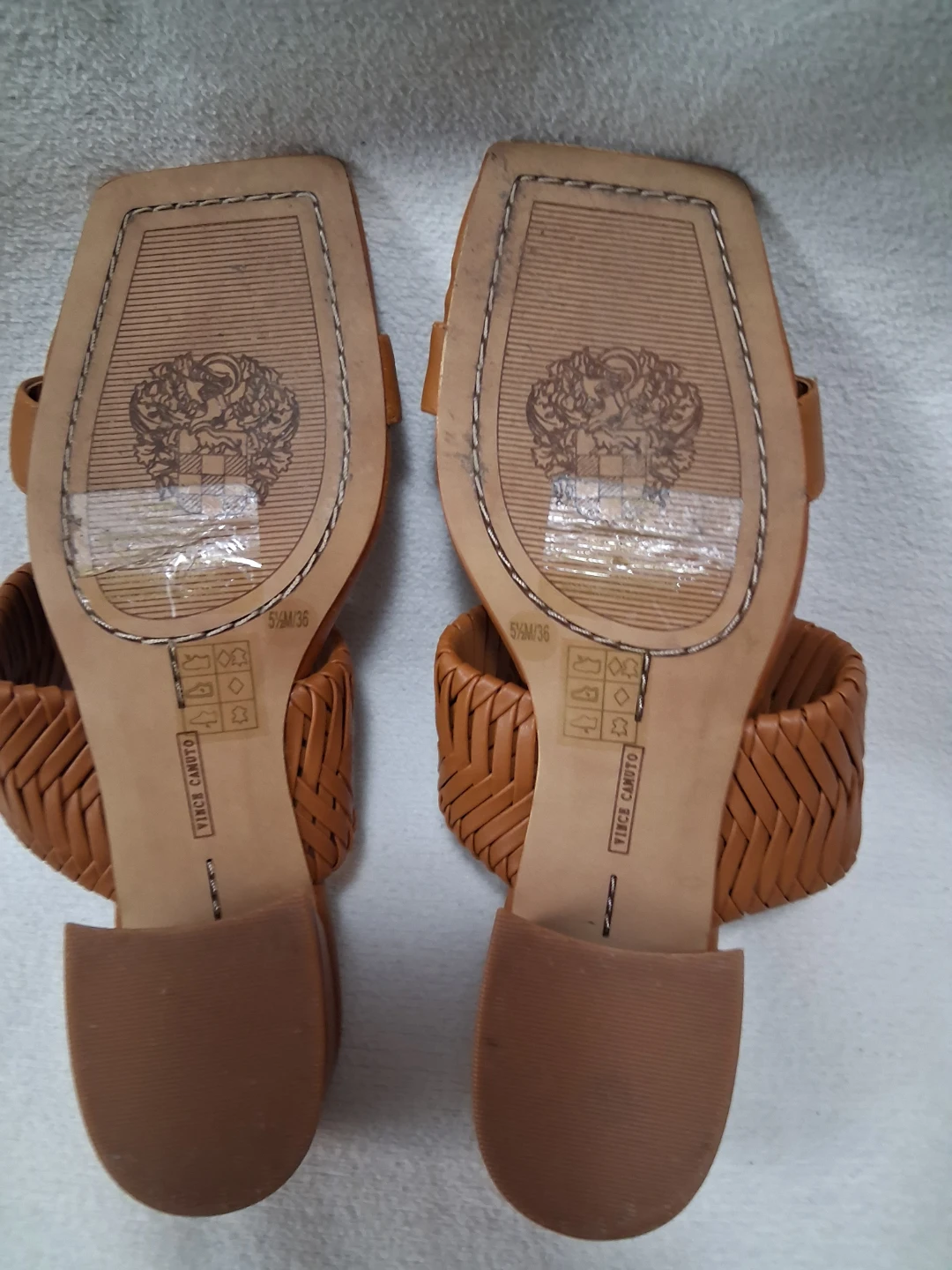Vince Camuto Woven Slide Sandals. Size 36 / 5  1/2 - photo 4
