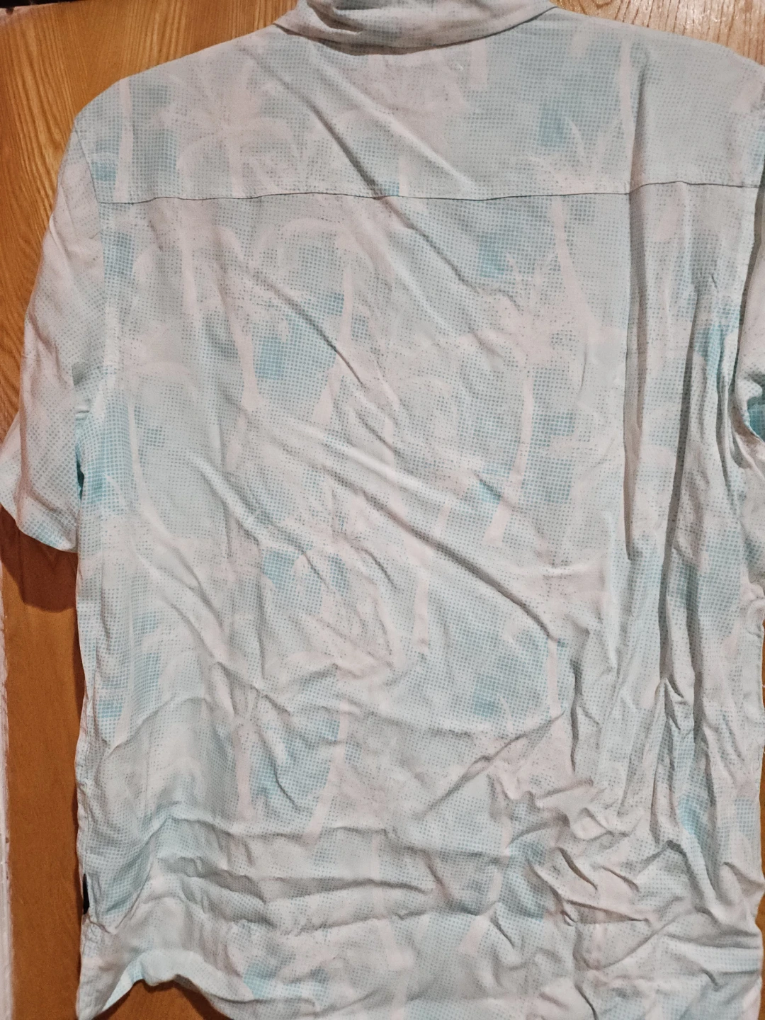 Margaritaville Men's Short Sleeve Button-Up Shirt - Medium - photo 5