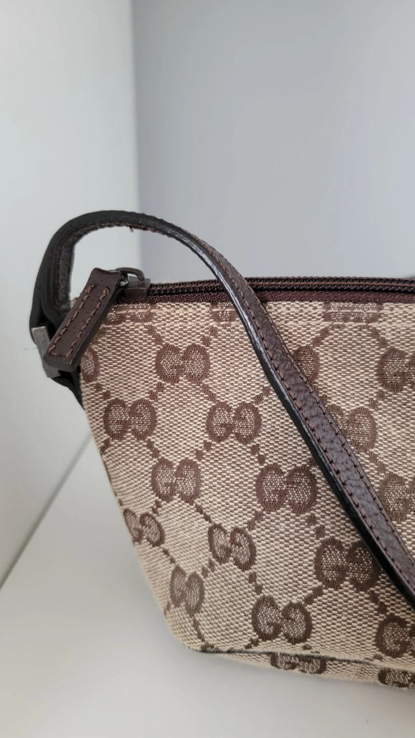 Gucci GG Canvas Boat Pochette - photo 4