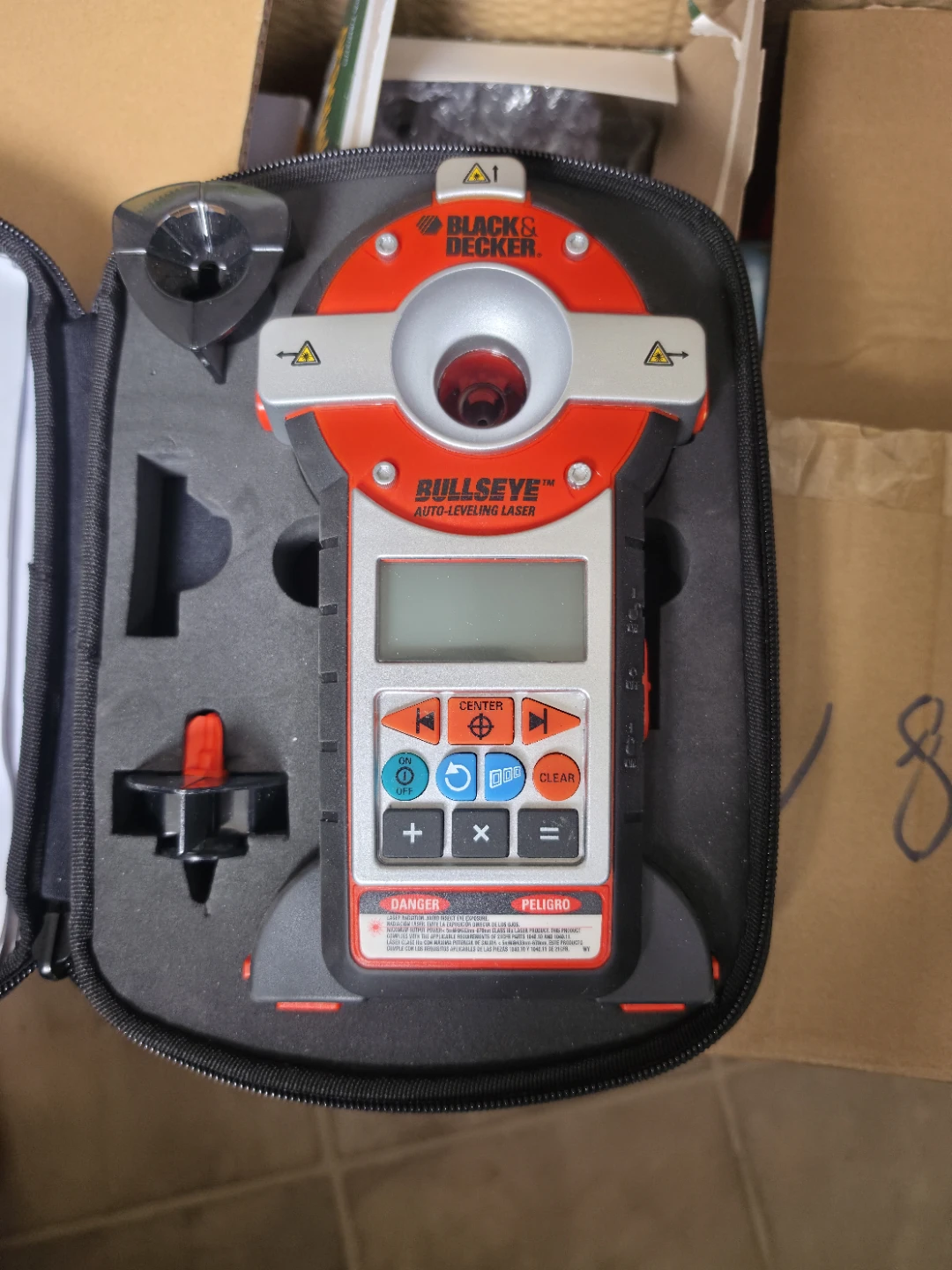 New BLACK+DECKER BullsEye Auto-Leveling Laser with Stud Sensor - photo 2