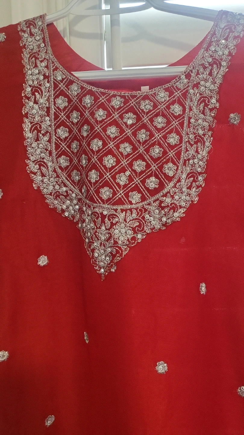 Red Embroidered Kurti and Sharara Set age 11-13 years old - photo 4