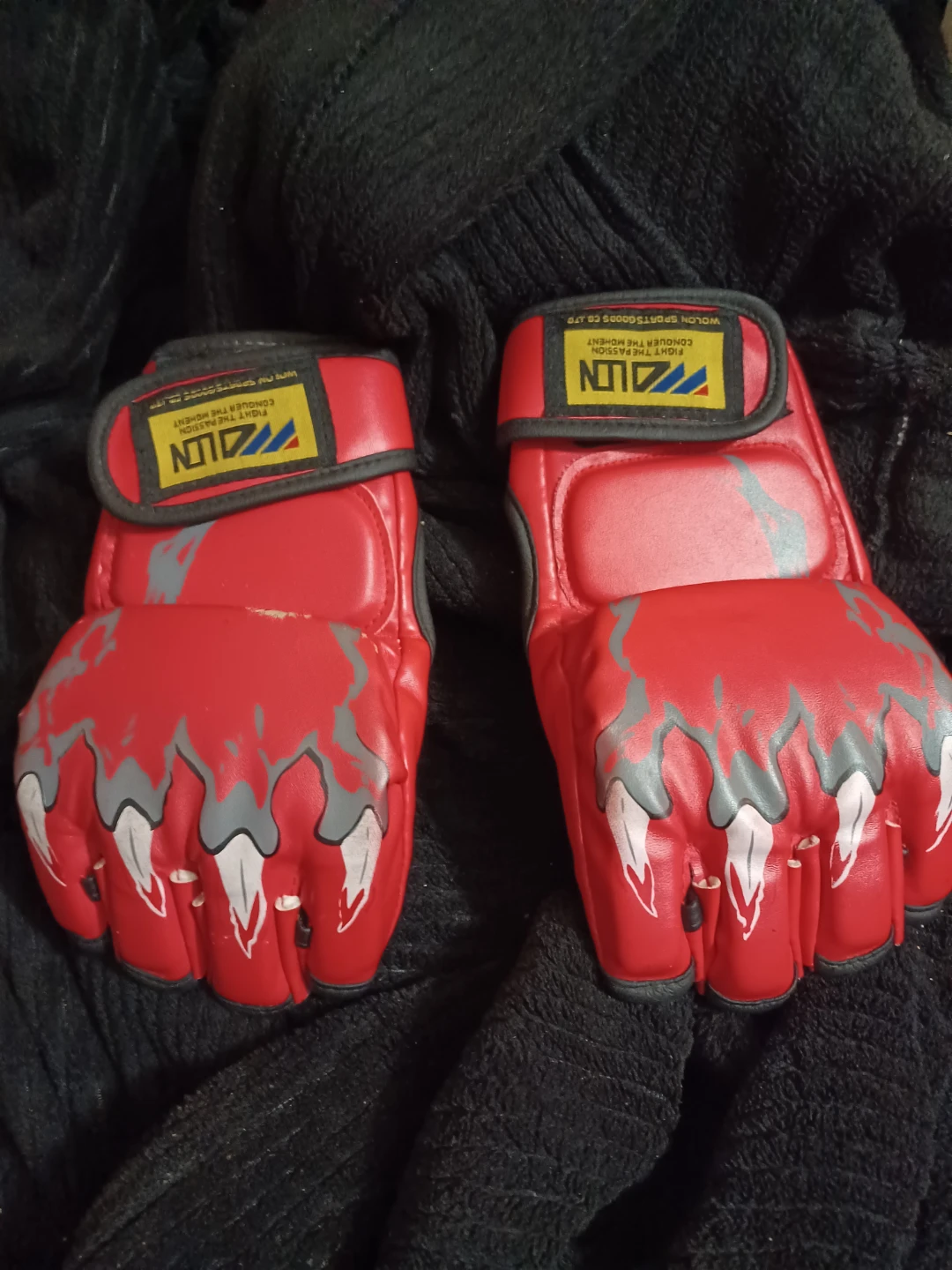 Red Wolon MMA Gloves