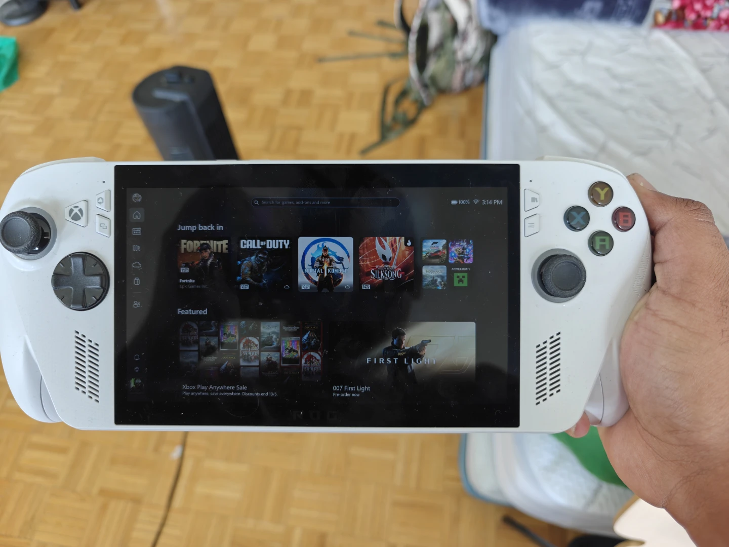 ASUS ROG Ally Handheld Gaming PC White - photo 4