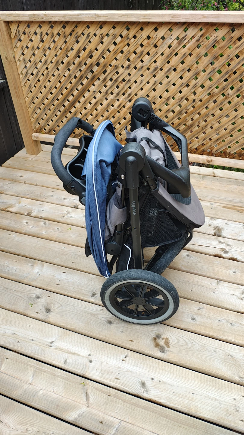 Evenflo Stroller - photo 4