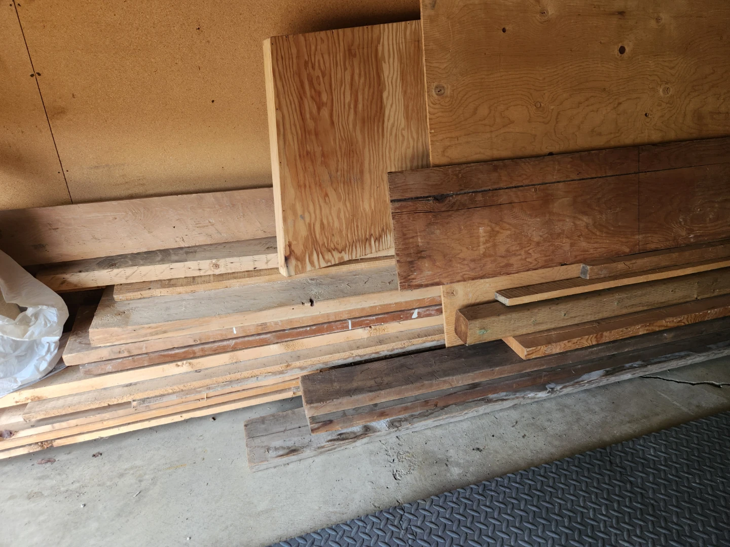 Assorted Lumber and Plywood for Sale - photo 3