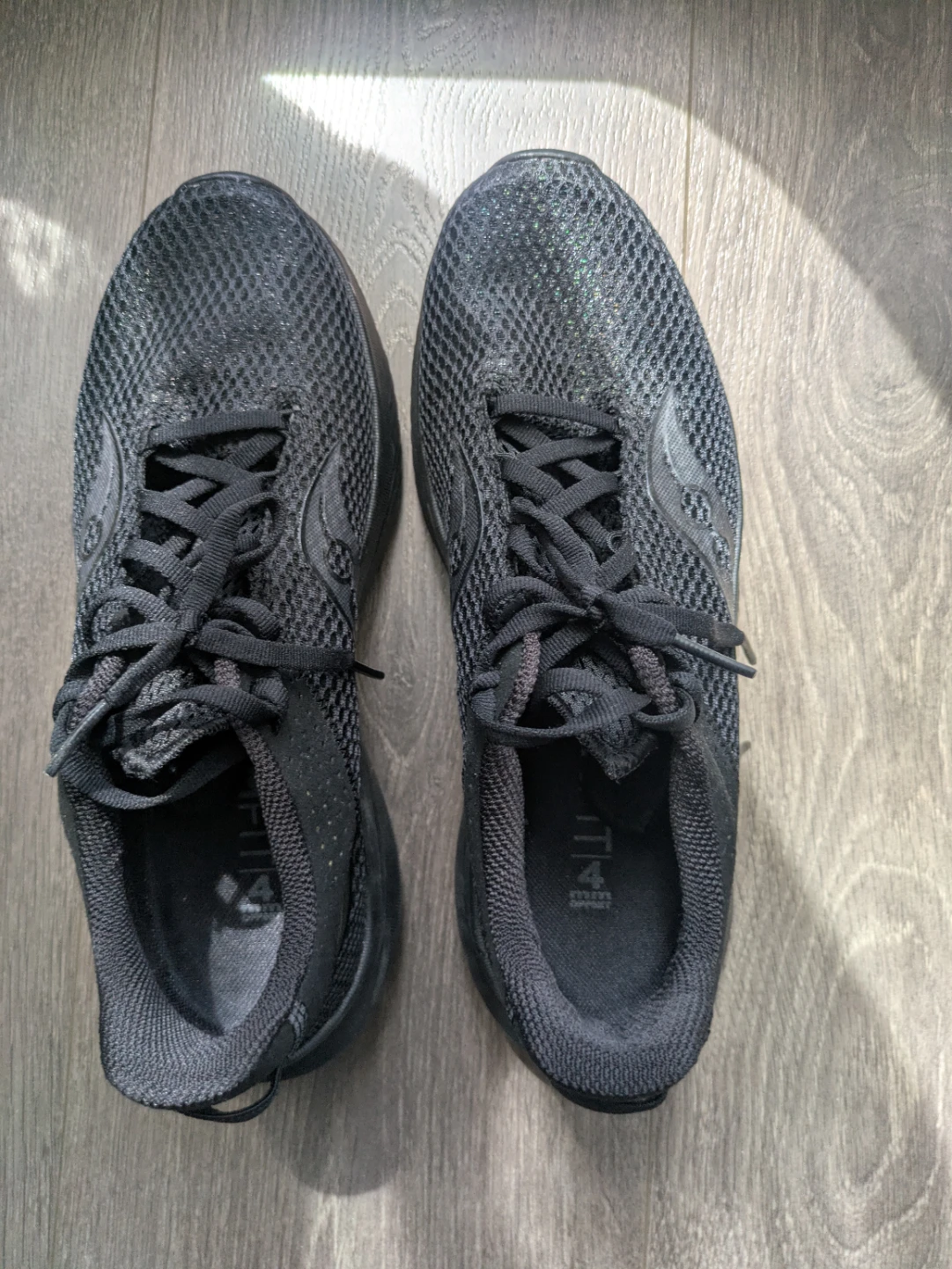 Saucony Kinvara 14 Black Sneakers - Women's 8.5 - photo 3