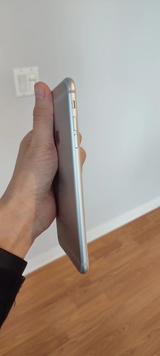 Vintage Apple iPhone 6 (Silver/White) – Excellent Condition - photo 5
