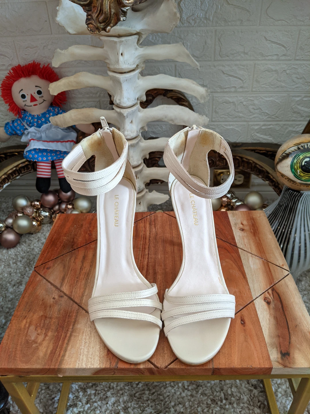 Le Château Nude Strap Heels Size 8 - photo 2