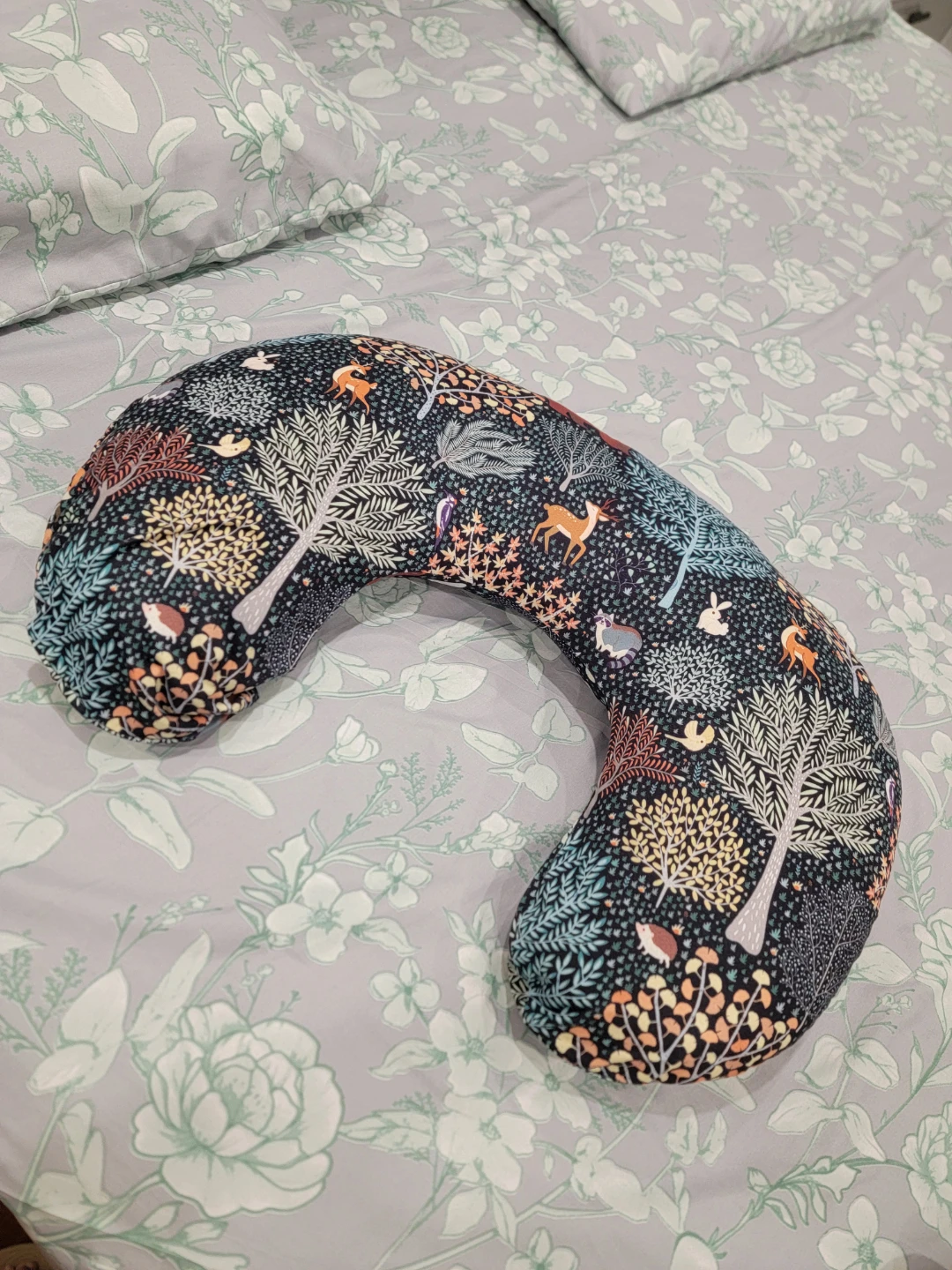 Boppy Nursing Pillow - photo 5