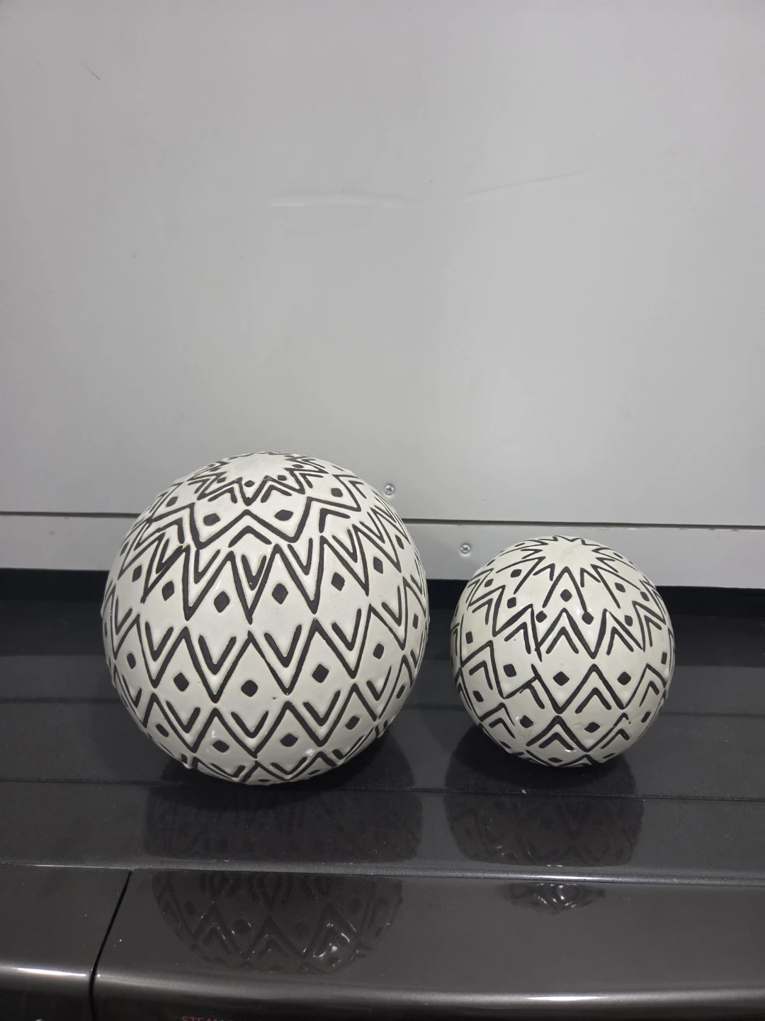 Set of 2 Decorative Spheres