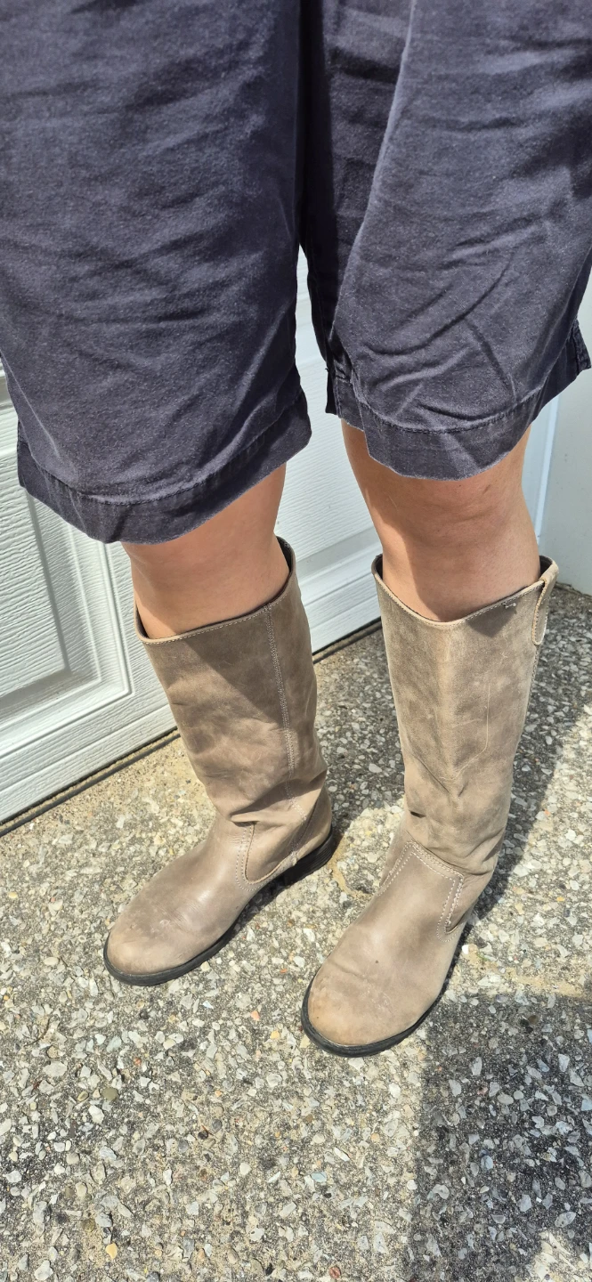 Women's Tan Leather Knee-High Boots