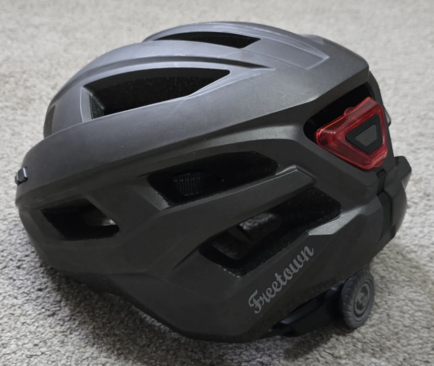 Freetown Lumiere2 Bicycle Helmet with Rear Light - photo 2