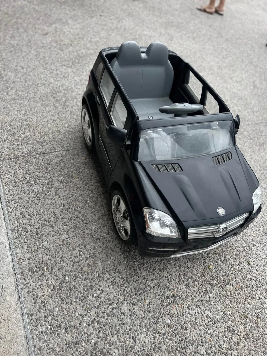 Black Mercedes Ride-On Toy Car - photo 4
