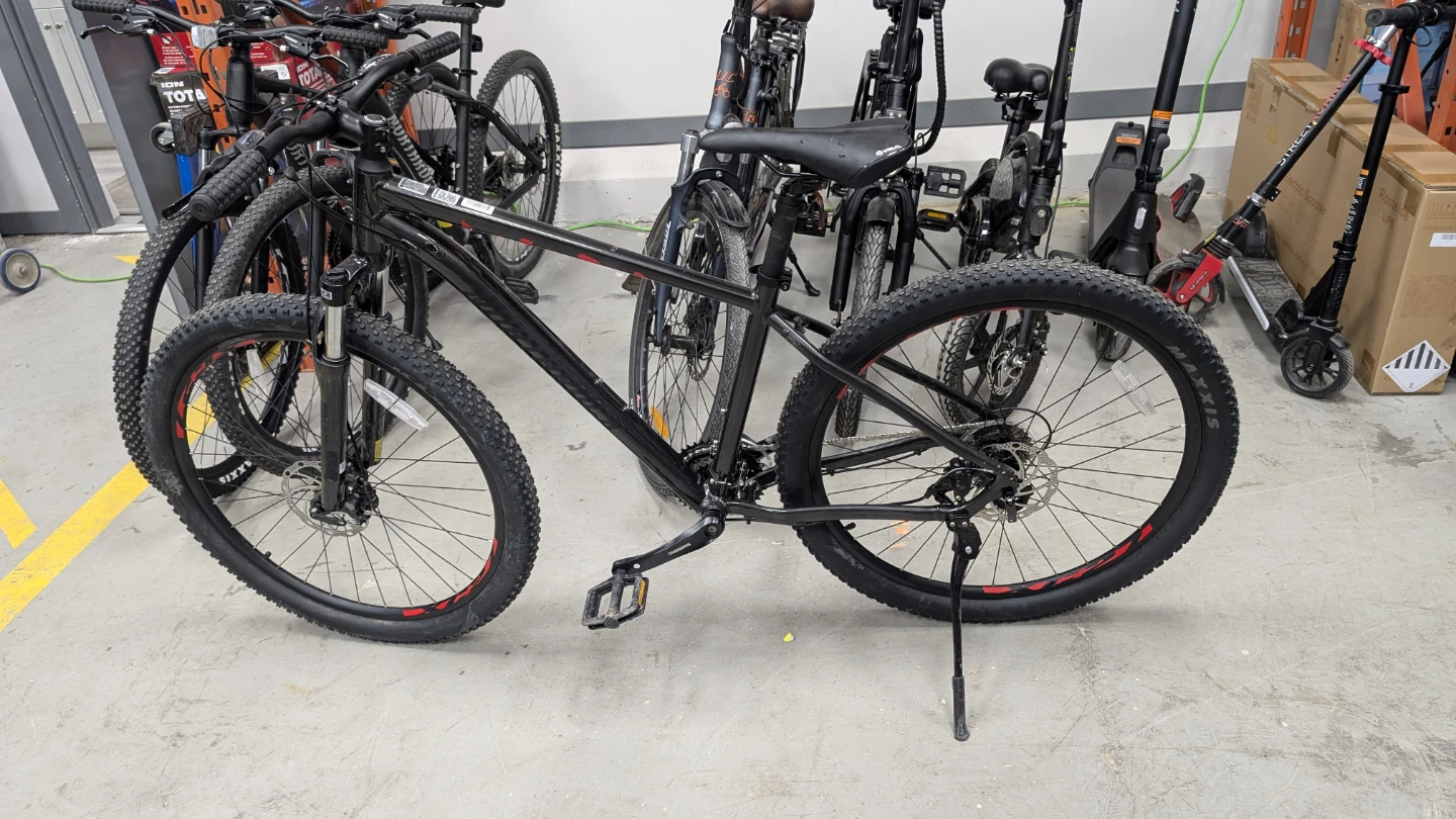 Northrock XC27 Black Mountain Bike