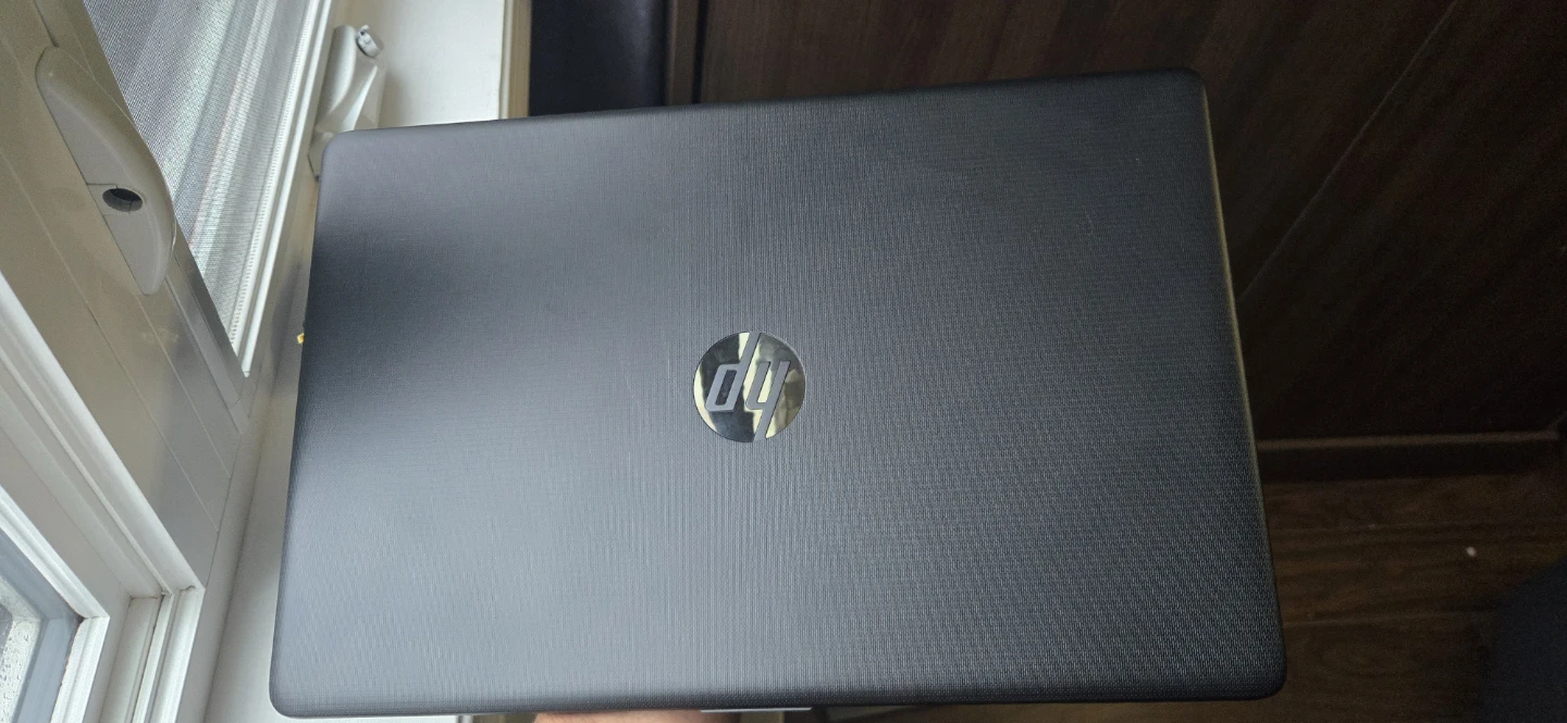 HP Laptop 15 1TB storage 8 gb ram - photo 2