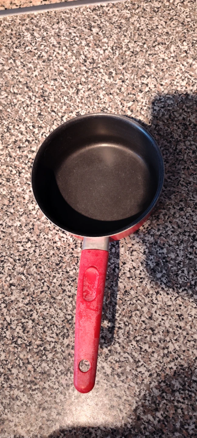 Red Saucepan