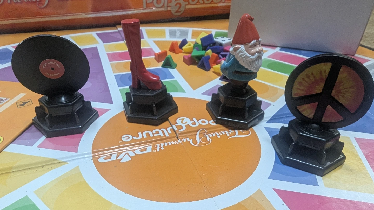 Trivial Pursuit DVD Pop Culture Edition Board Game - photo 5