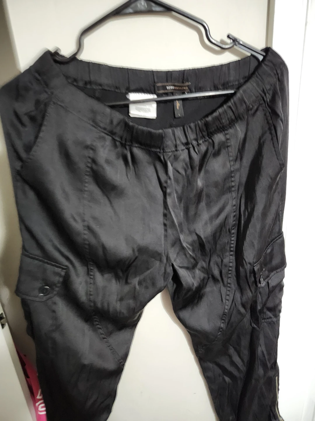 $5 women pants (L)