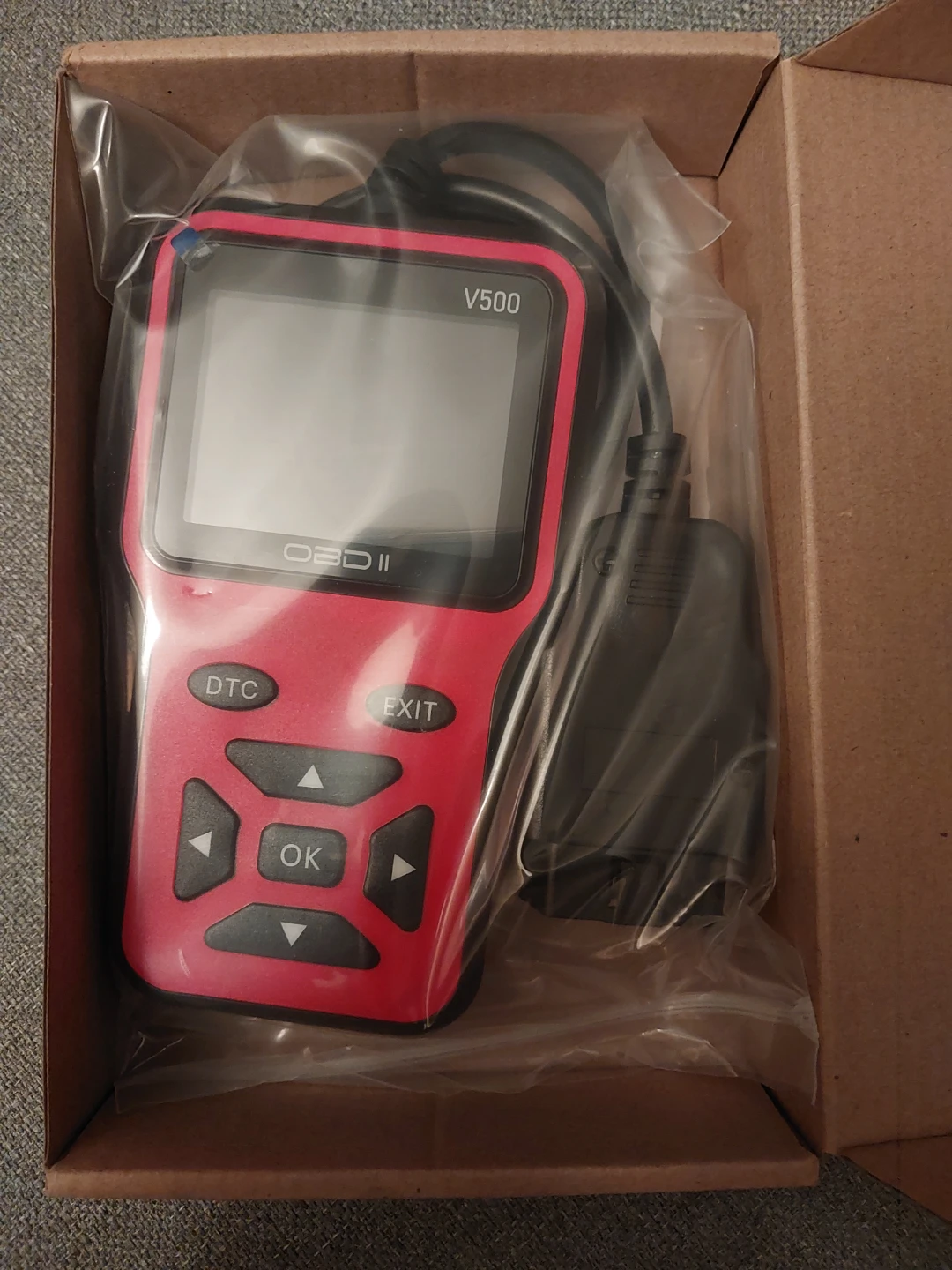 V500 OBD II Car Diagnostic Scan Tool