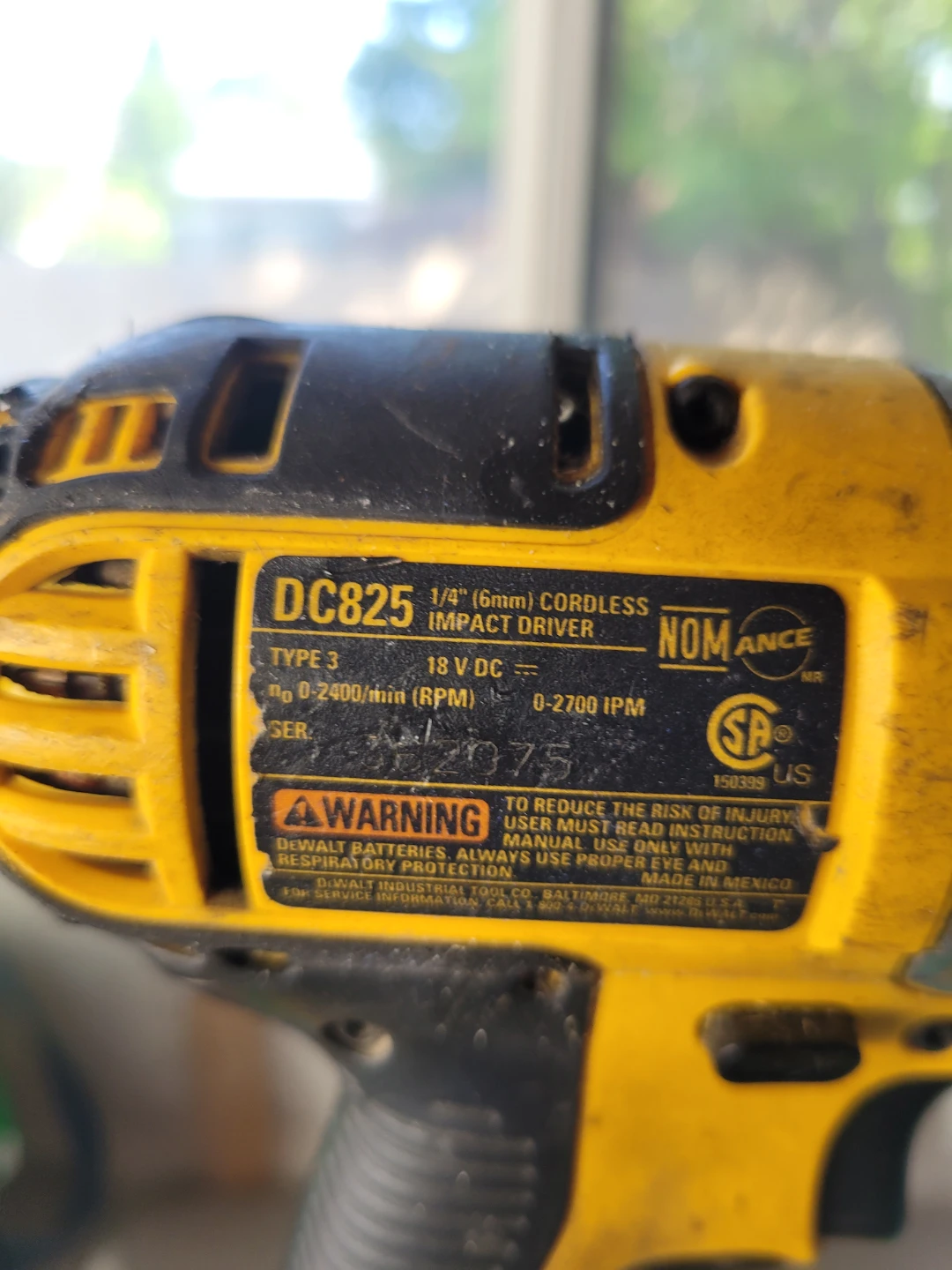DeWalt DC825 1/4" Cordless Impact Driver - photo 2
