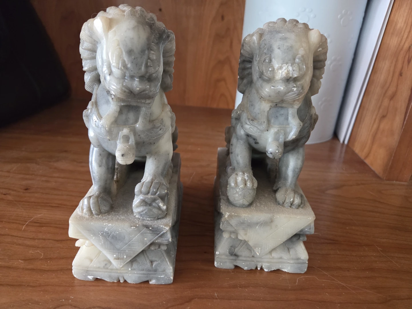 Pair of Stone Foo Dog Statues - photo 2