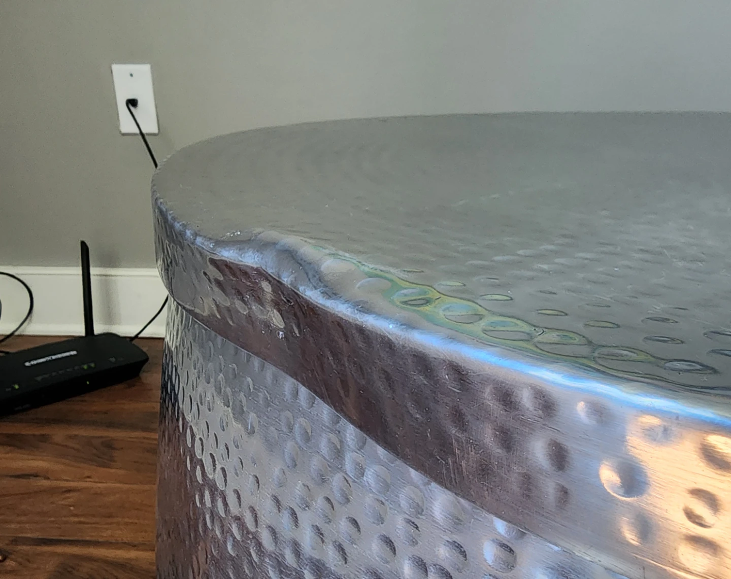 Silver Hammered Metal Round Coffee Table - photo 5