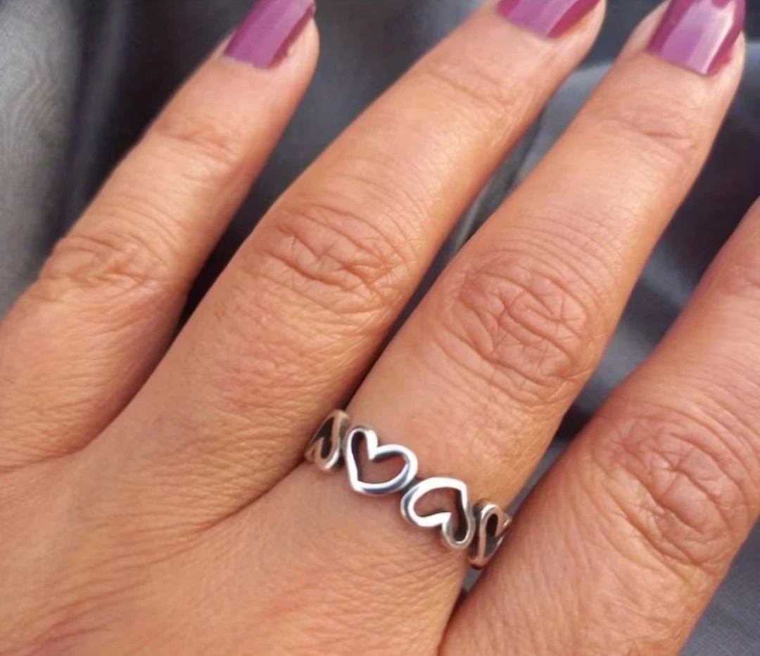 New Geometric Heart Ring