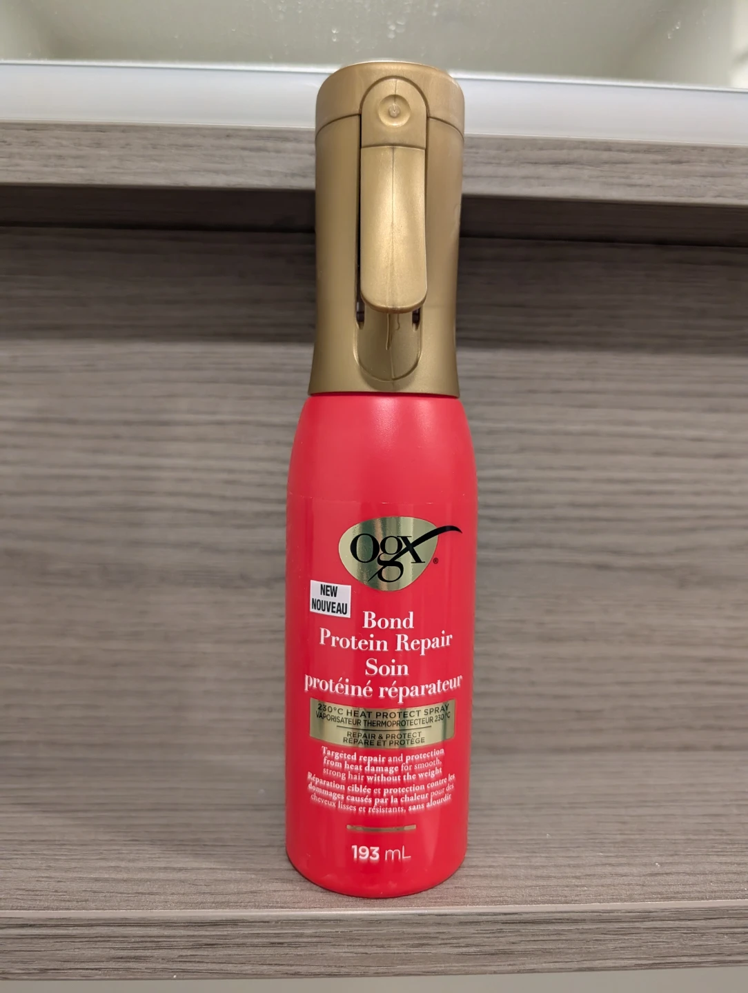 OGX Bond Protein Repair Heat Protect Spray 193 mL