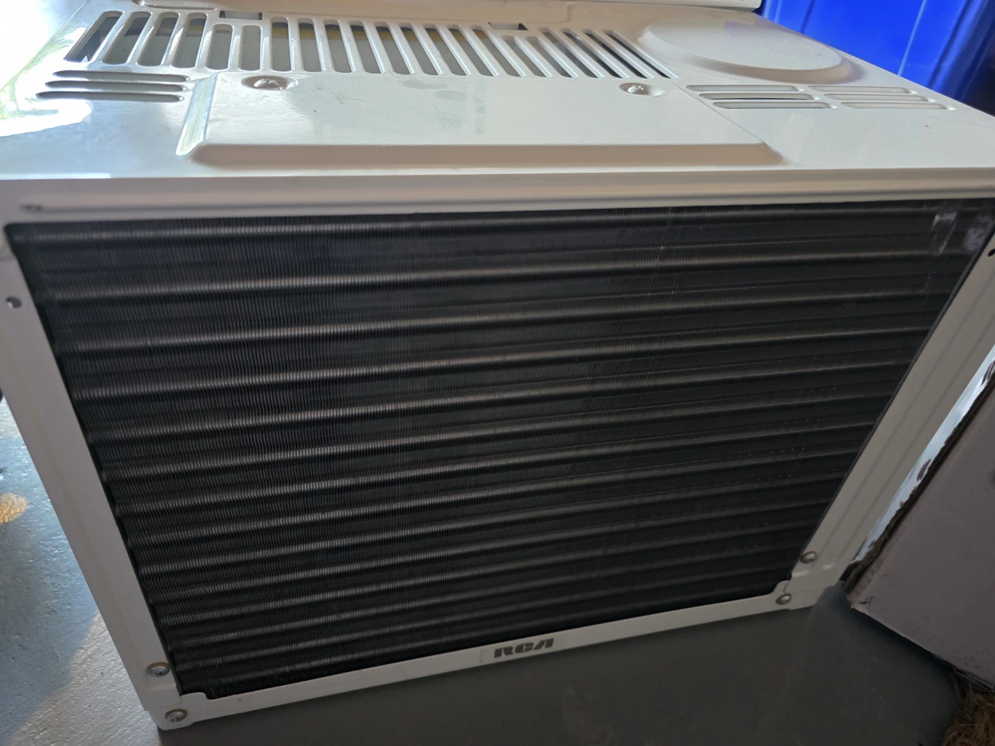 RCA 5000 BTU Mechanical Window Air Conditioner - photo 4