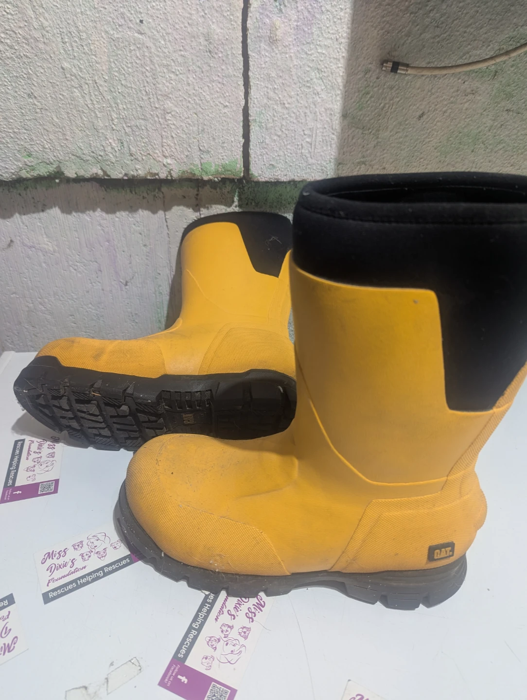 CAT Work Boots Yellow Size 6 Men 8Women - photo 2