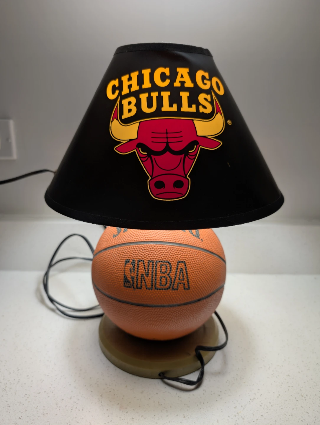 Vintage 90's Spalding NBA Chicago Bulls Basketball Lamp