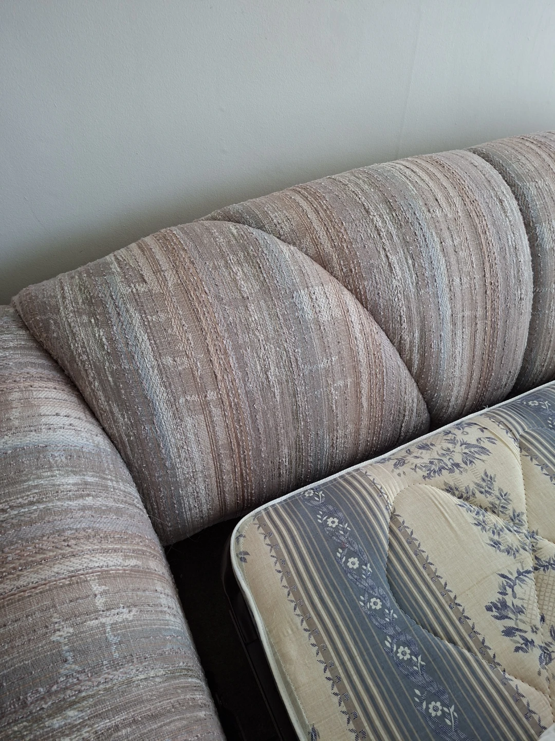 Couch/ Sofa bed - photo 3