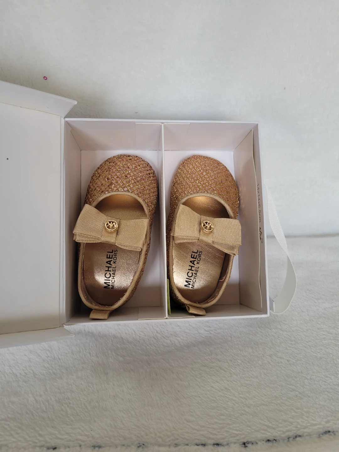 Michael Kors Baby Girls Glitter Crib Shoes Size 4 Gold - photo 2