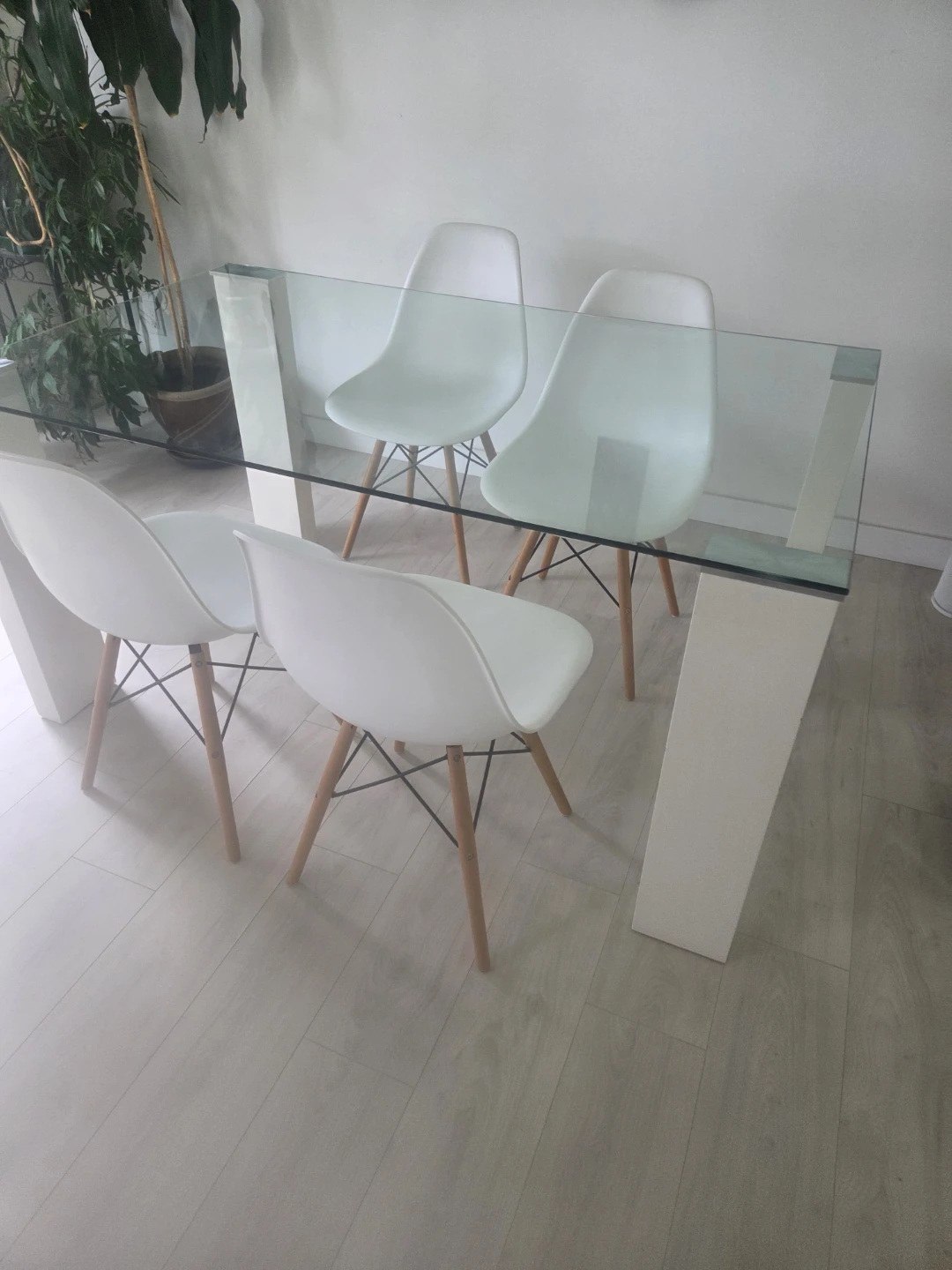 Glass Dining Table with 4 White Chairs