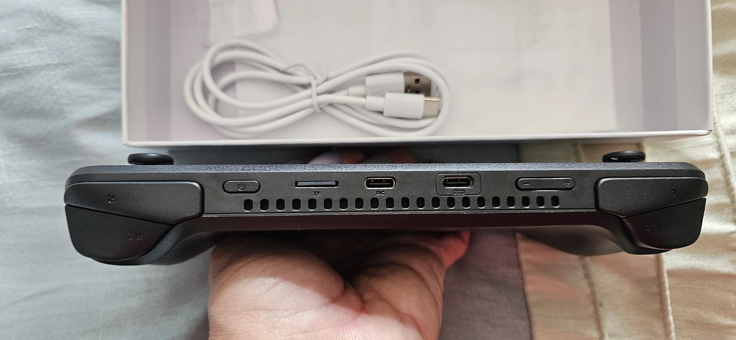 E6 Portable Retro Player Console NEW - photo 3