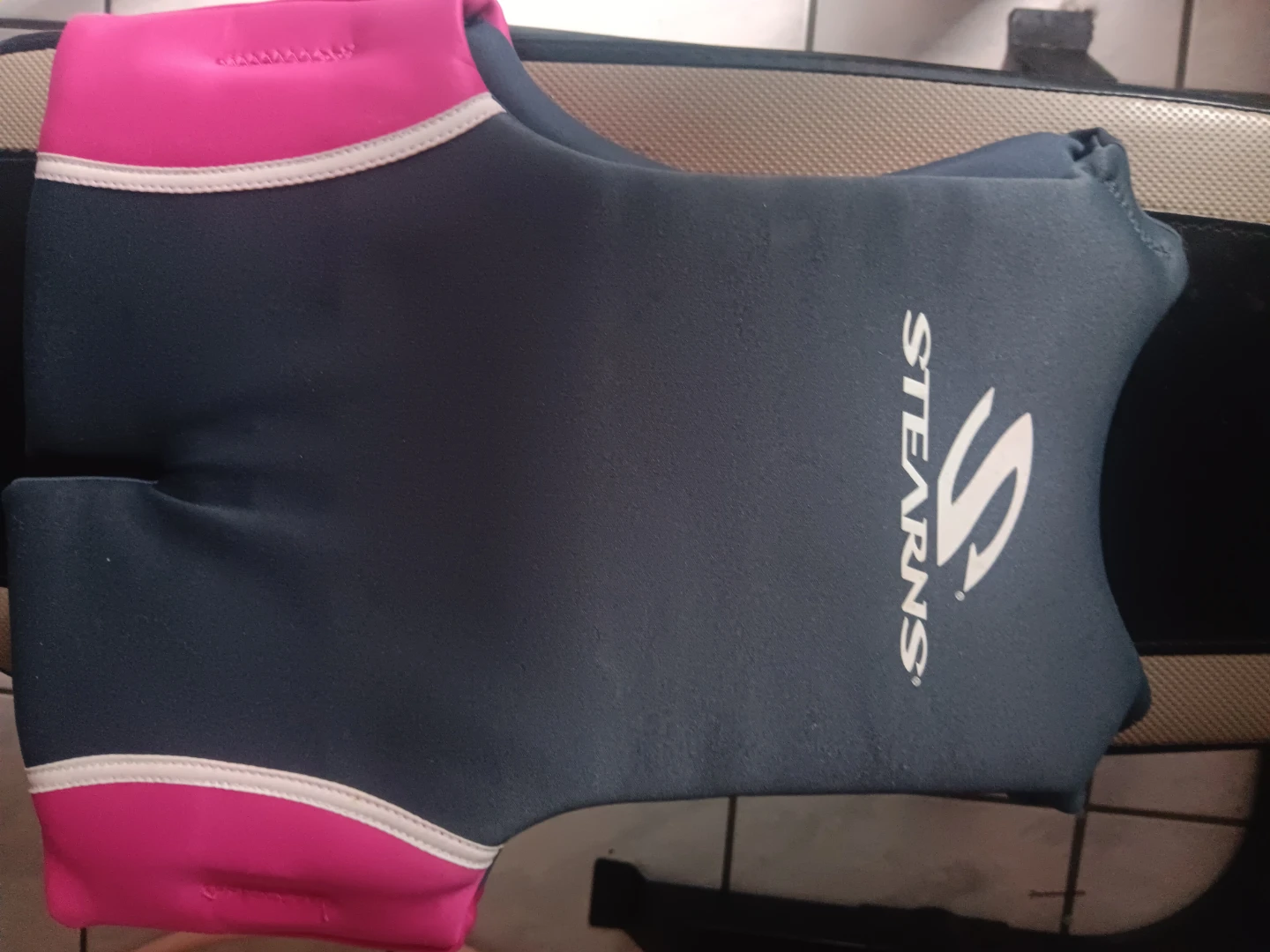 Stearns Youth Type III PFD Flotation Aid Vest Pink - photo 5