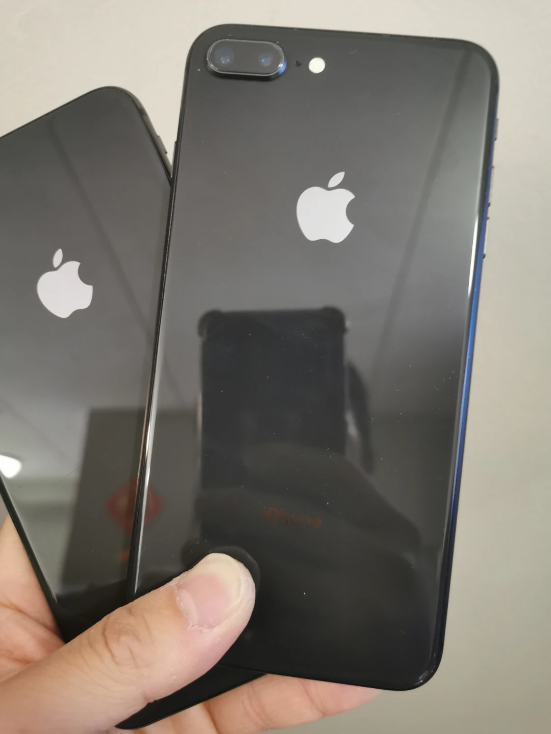 iPhone 8 Plus 64G Black Unlocked - photo 2