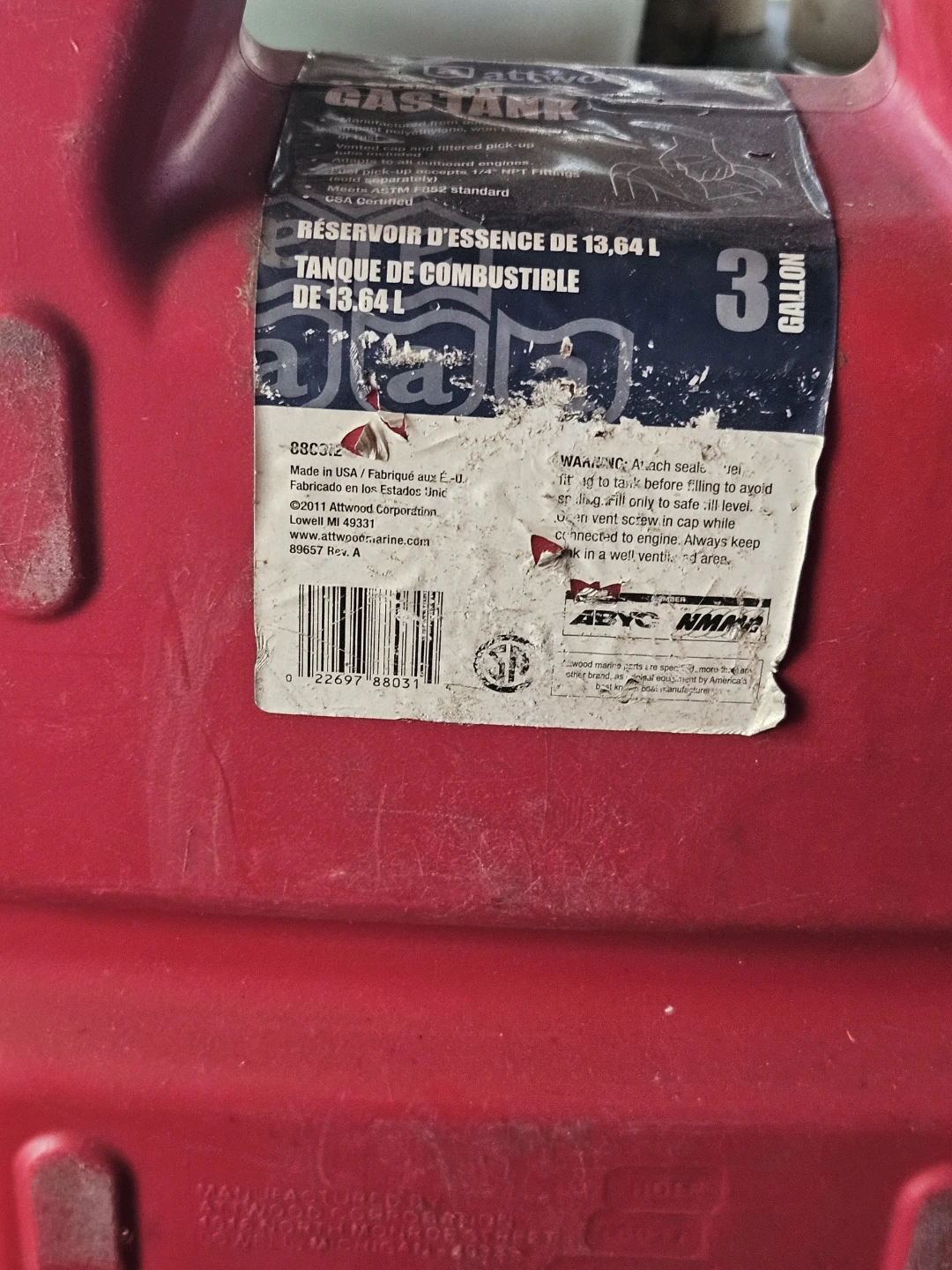 Attwood 3 Gallon Gas Tank for boat - photo 4