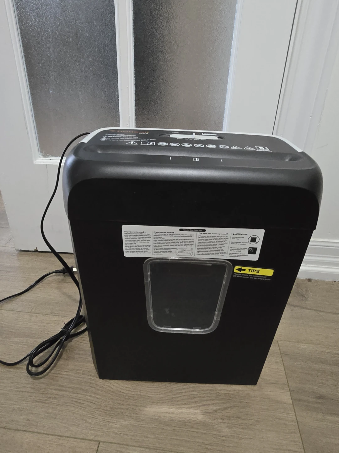 6-Sheet Crosscut Paper Shredder - Like New