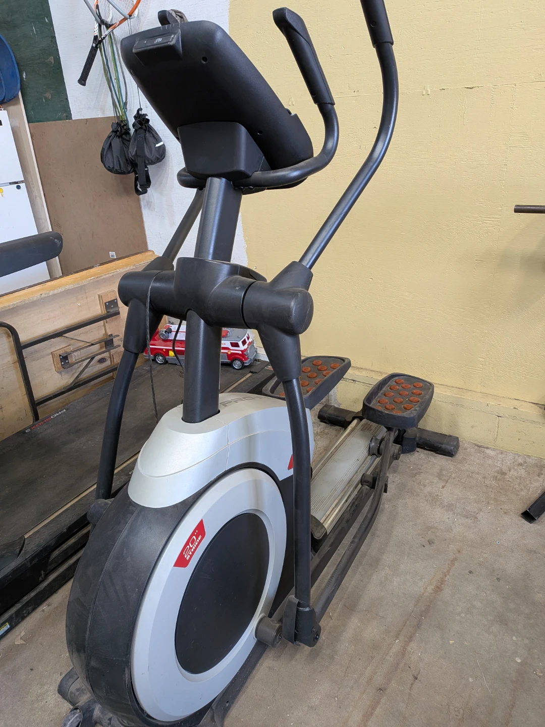 ProForm iFit Compatible Elliptical Trainer