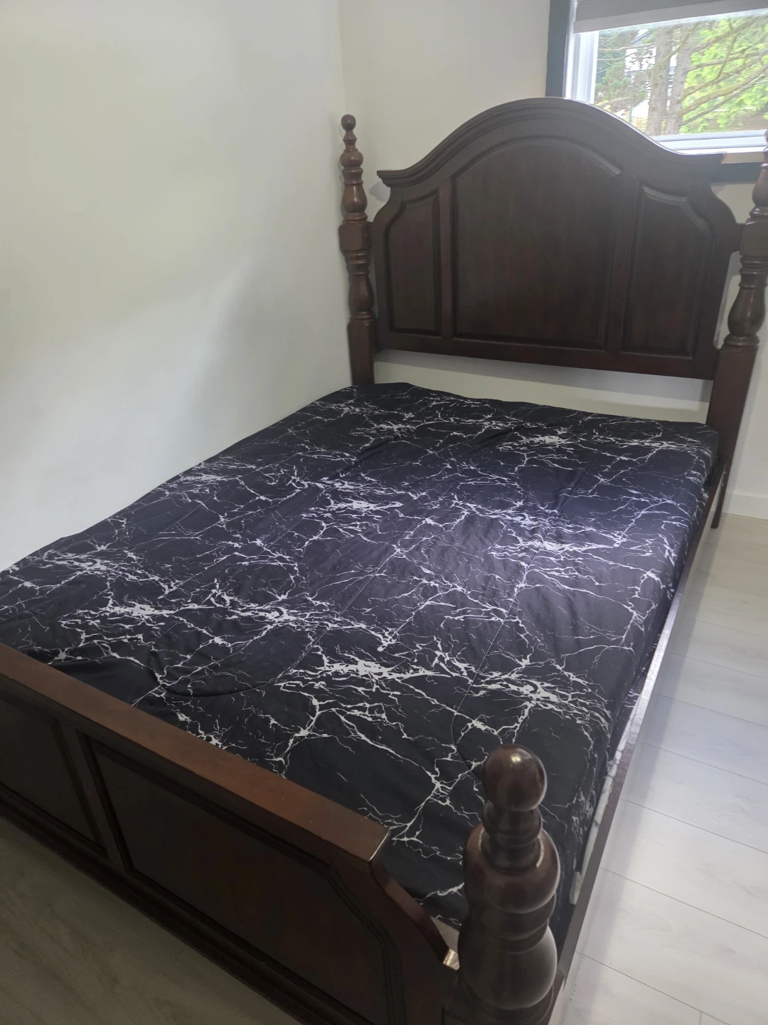 Wooden Bed Frame with Headboard