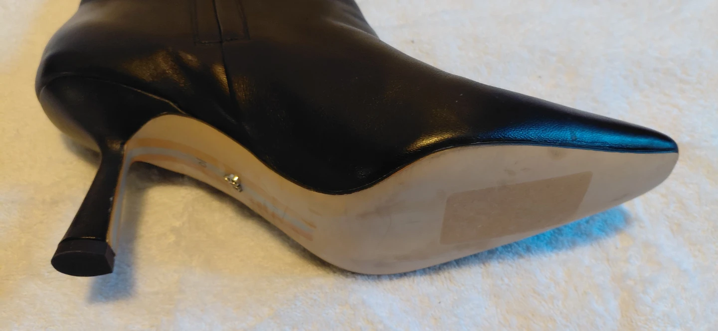 Black Heeled Boots - photo 4