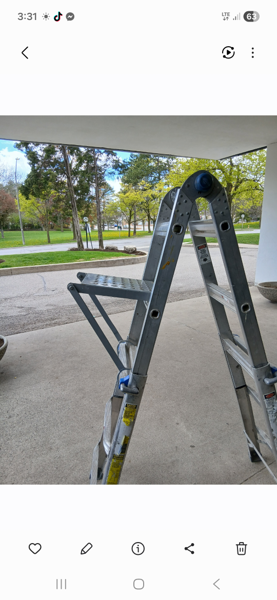Aluminum Step Ladder with Platform - photo 2