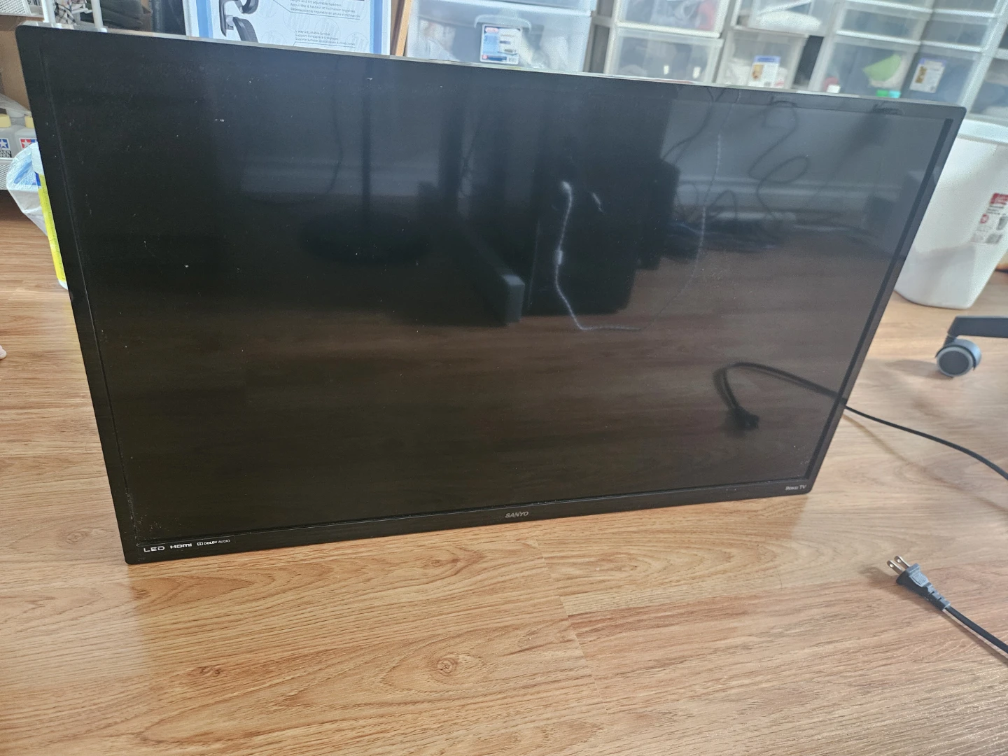 Smart TV - Sanyo Roku TV 32" 720P HD (1366x768 pixels) FW32R18FC