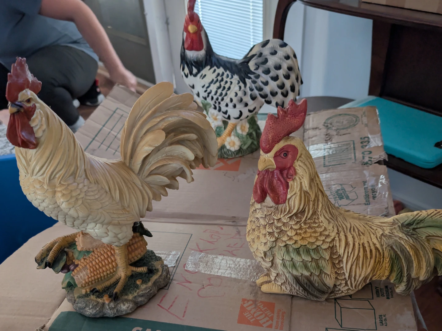 Decorative Rooster Figurines (Set of 3)
